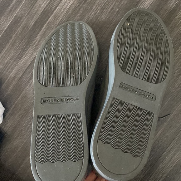 Pre Owned authentic Balenciaga shoes - Picture 8 of 10